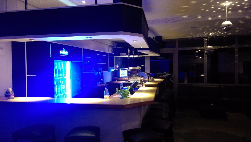 Bar 2